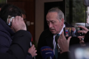 football abete se rend a la figc pour officialiser sa candidature