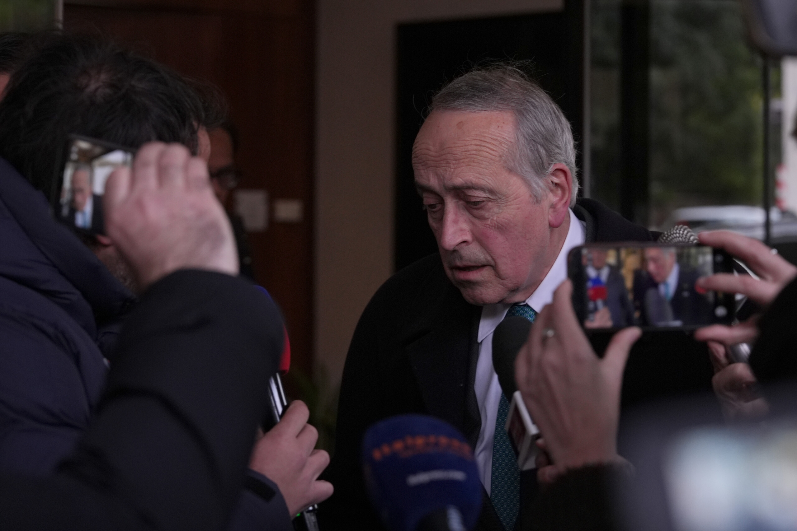 football abete se rend a la figc pour officialiser sa candidature scaled
