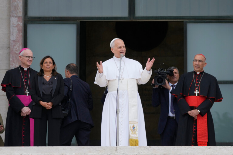 le pape leon on ne peut pas qualifier de defense un rearmement qui accroit les tensions et linsecurite