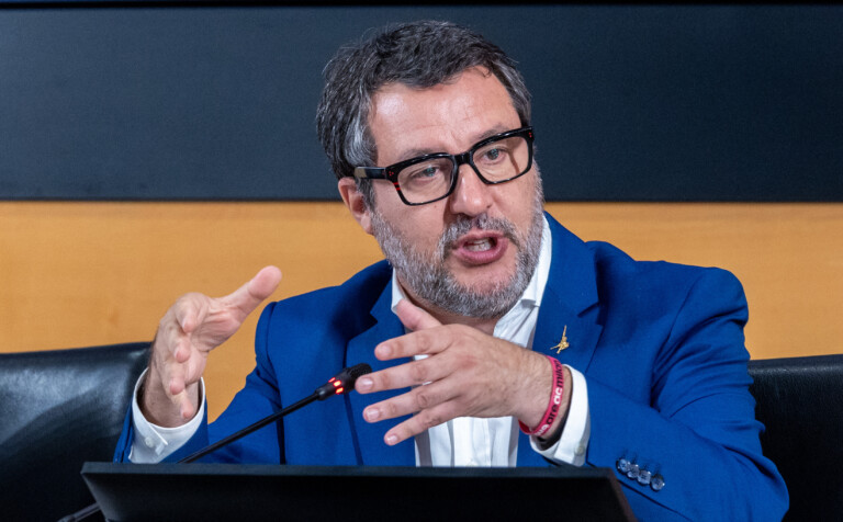 derby de rome salvini jaurais prefere que le match ait lieu lundi jespere que tout se passera bien