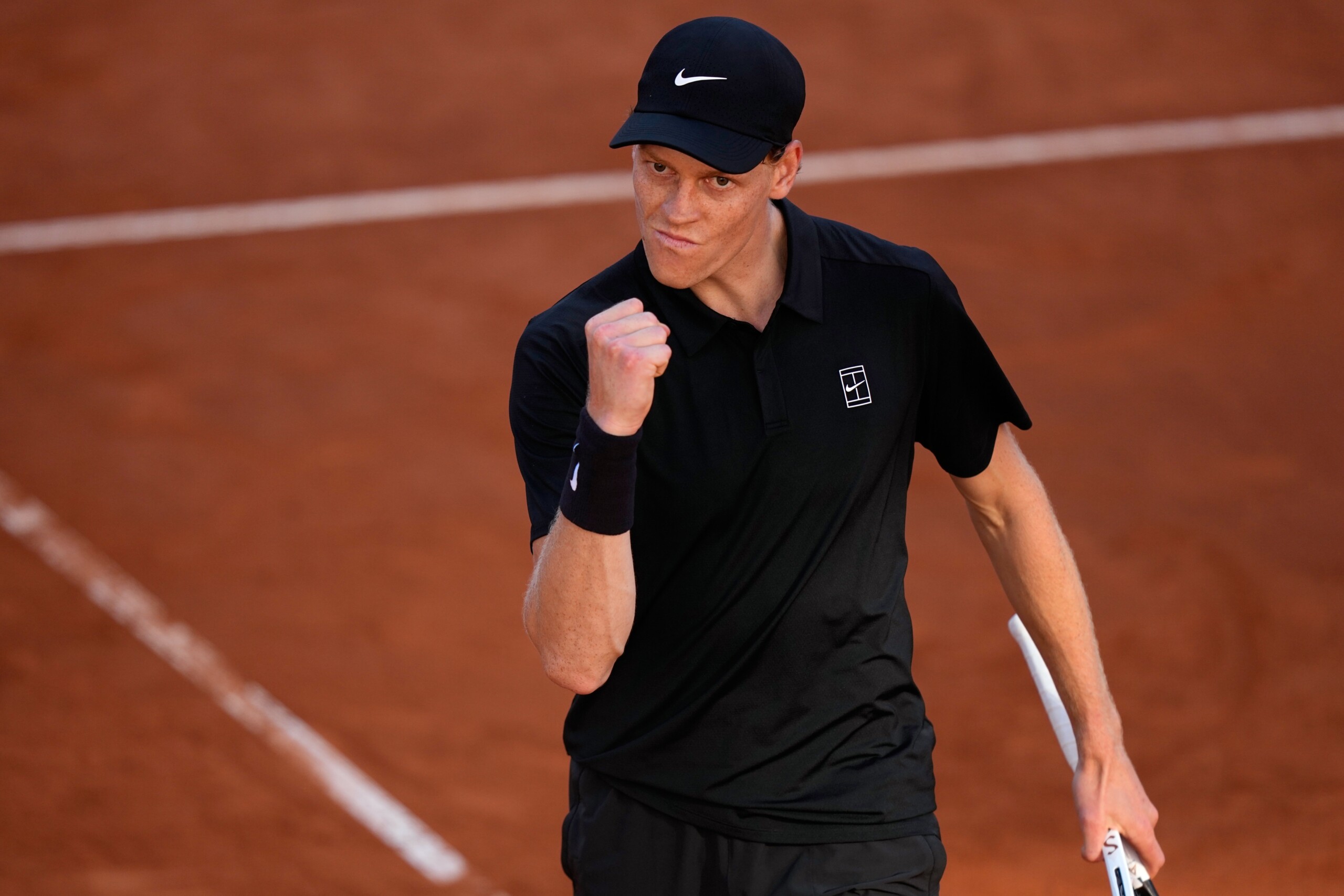 tennis classement atp sinner domine en tete du classement mais quatre italiens figurent dans le top 16 scaled