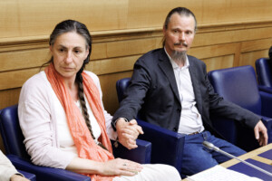 une famille dans la foret ministere de la justice les inspecteurs agissent dans le respect de la loi
