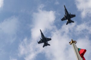 ukraine alerte aux drones en lituanie a la frontiere avec la bielorussie des personnes se sont refugiees dans des abris
