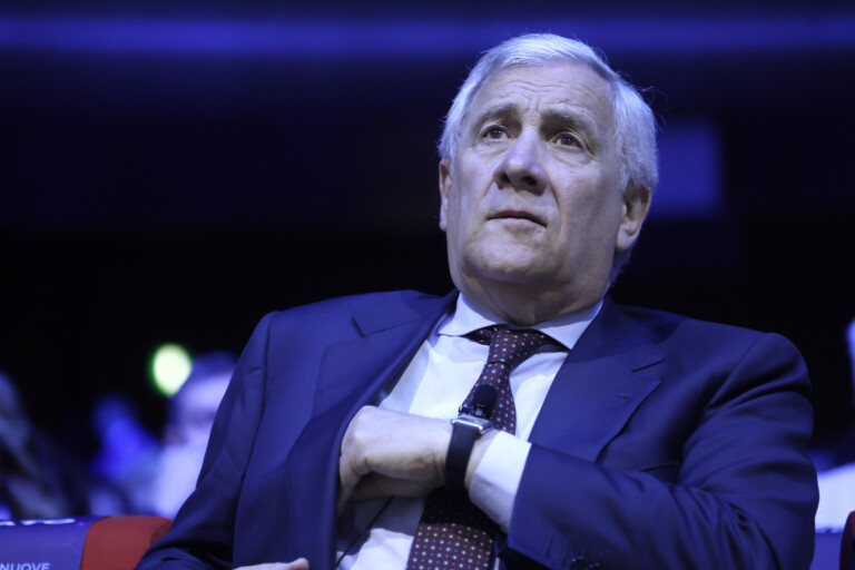 emploi tajani plus il y a denfants moins on a besoin dimmigres