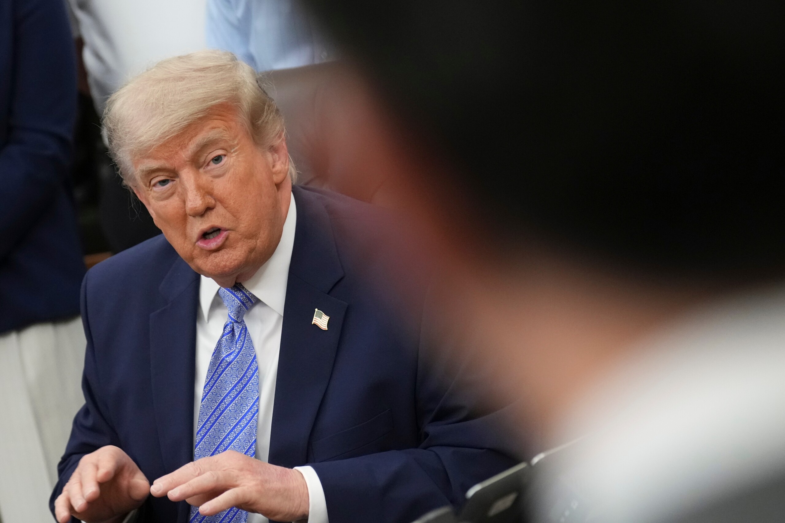 iran trump nous allons nous emparer de luranium et le detruire scaled