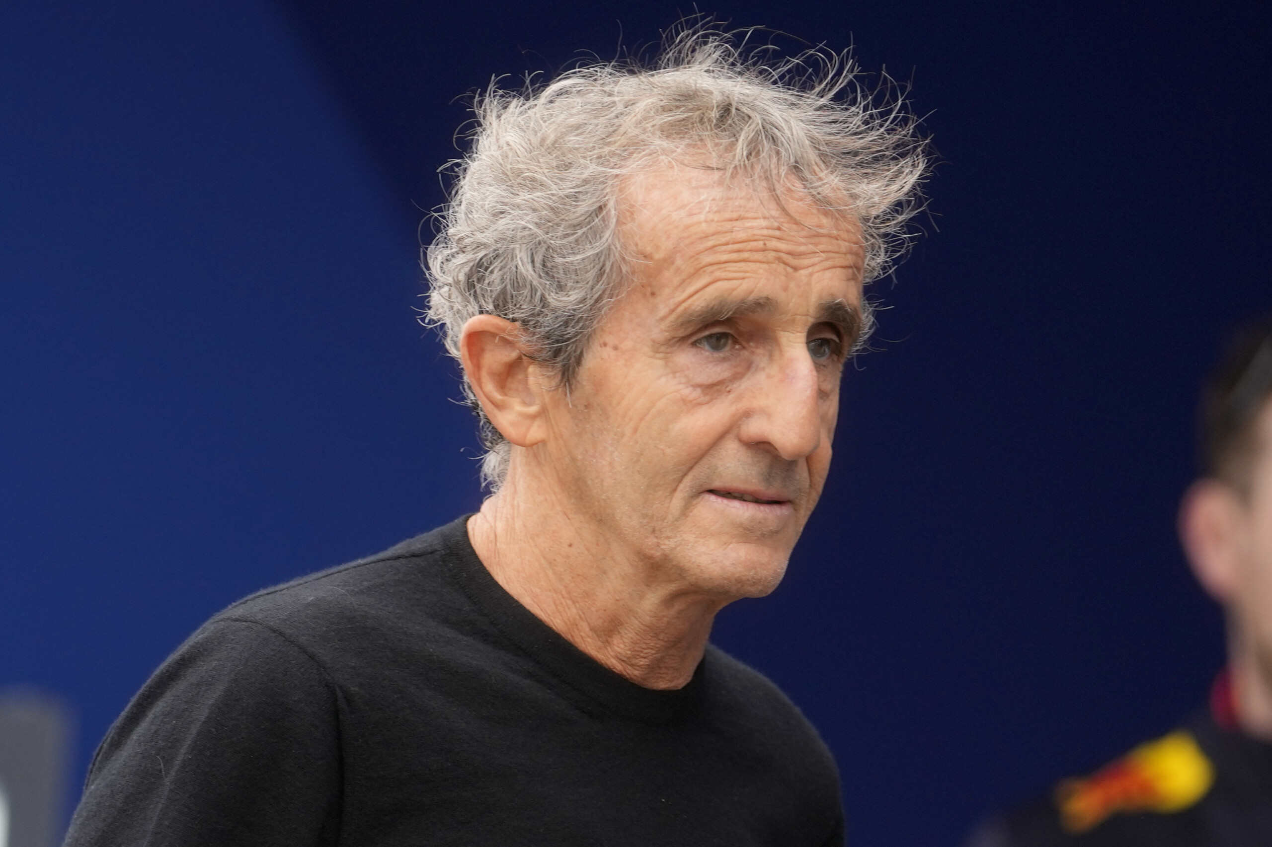 Alain Prost victime d'un cambriolage à son domicile de Nyon, en Suisse ; il a été légèrement blessé à la tête 1 alain prost victime dun cambriolage a son domicile de nyon en suisse il a ete legerement blesse a la tete scaled