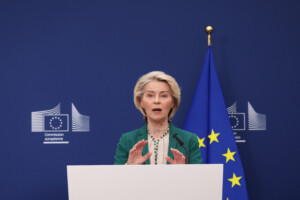 iran von der leyen des progres encourageants vers un accord il faut rouvrir le detroit dormuz