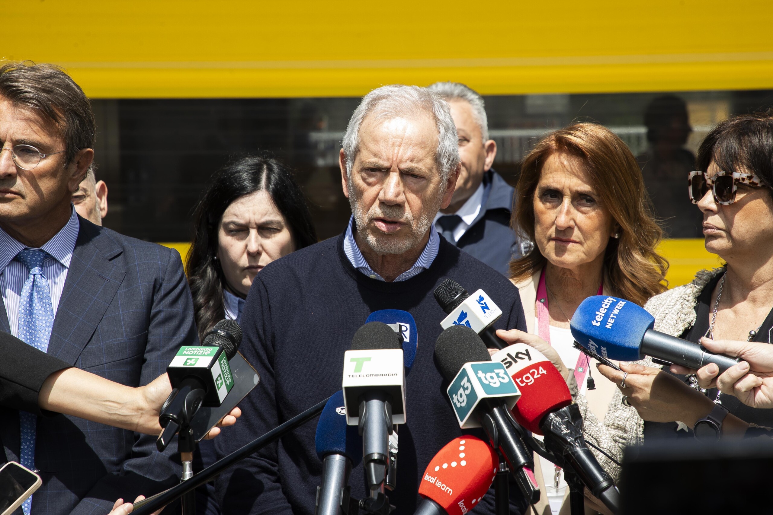 ebola ministere de la sante les deux cooperants italiens sont negatifs au test scaled