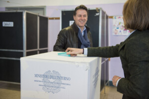 elections municipales a 23 h le taux de participation seleve a 4631