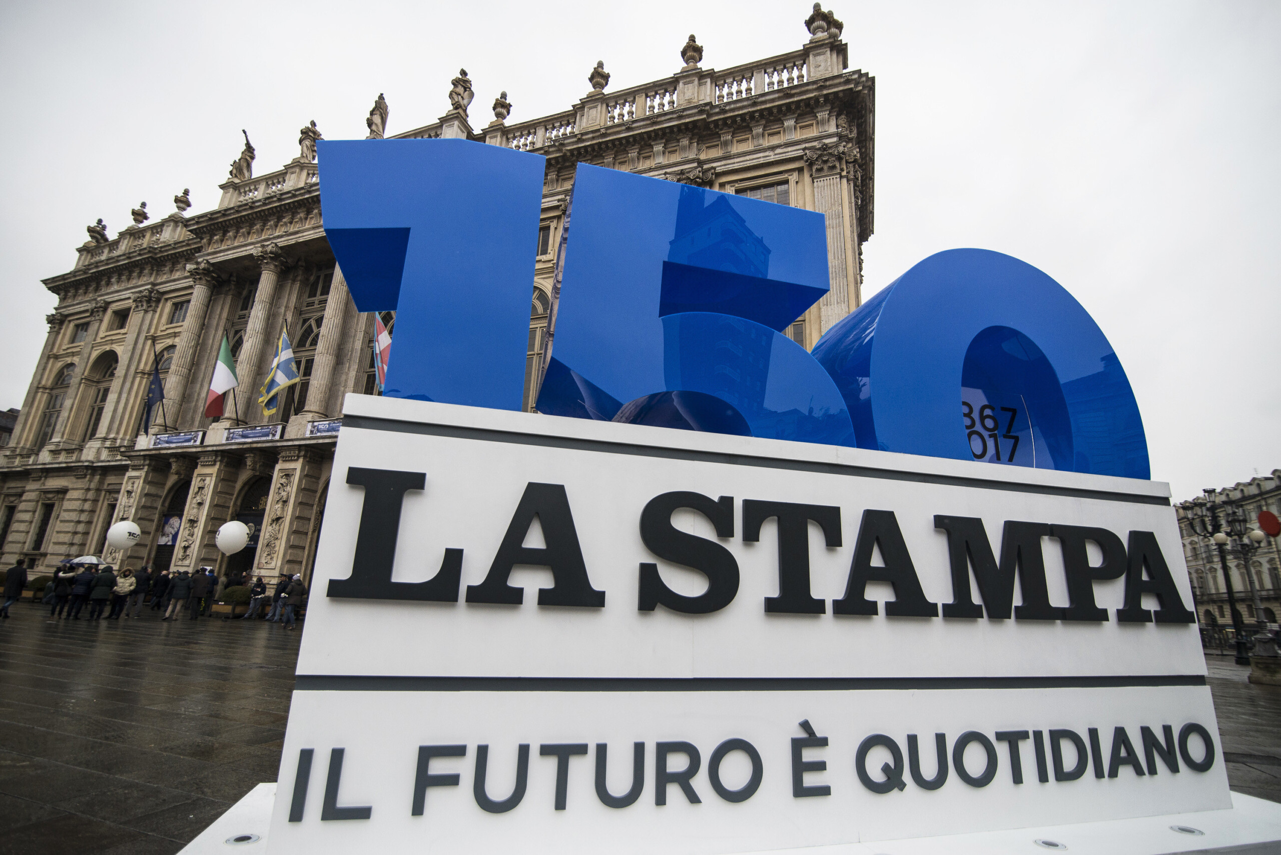 la stampa le groupe sae finalise lacquisition du quotidien scaled
