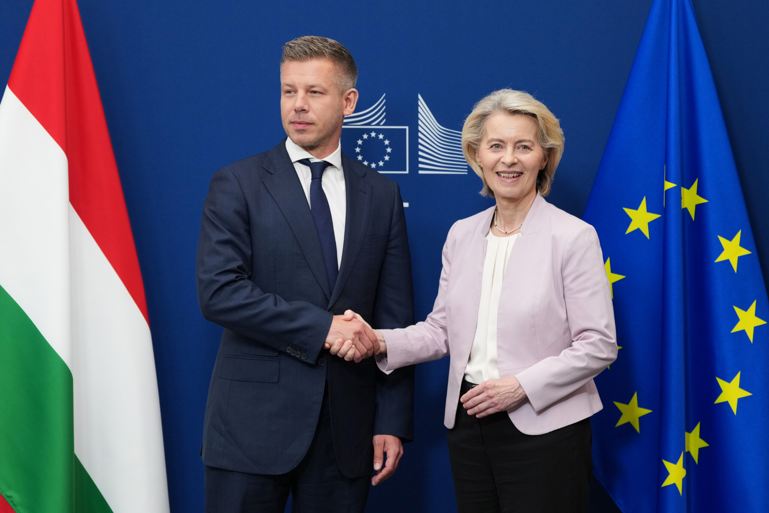 Hongrie, Von der Leyen à Magyar: «Un vent de changement souffle sur le pays» 1 hongrie von der leyen a magyar un vent de changement souffle sur le pays scaled