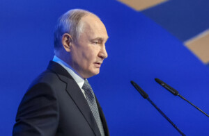 roumanie poutine la russie prete a mener une enquete objective sur le drone