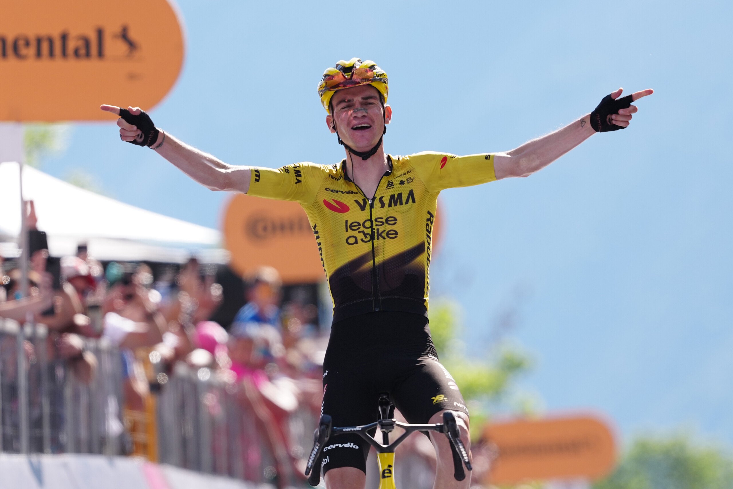 tour ditalie kuss remporte la 19e etape a alleghe vingegaard conserve le maillot rose scaled