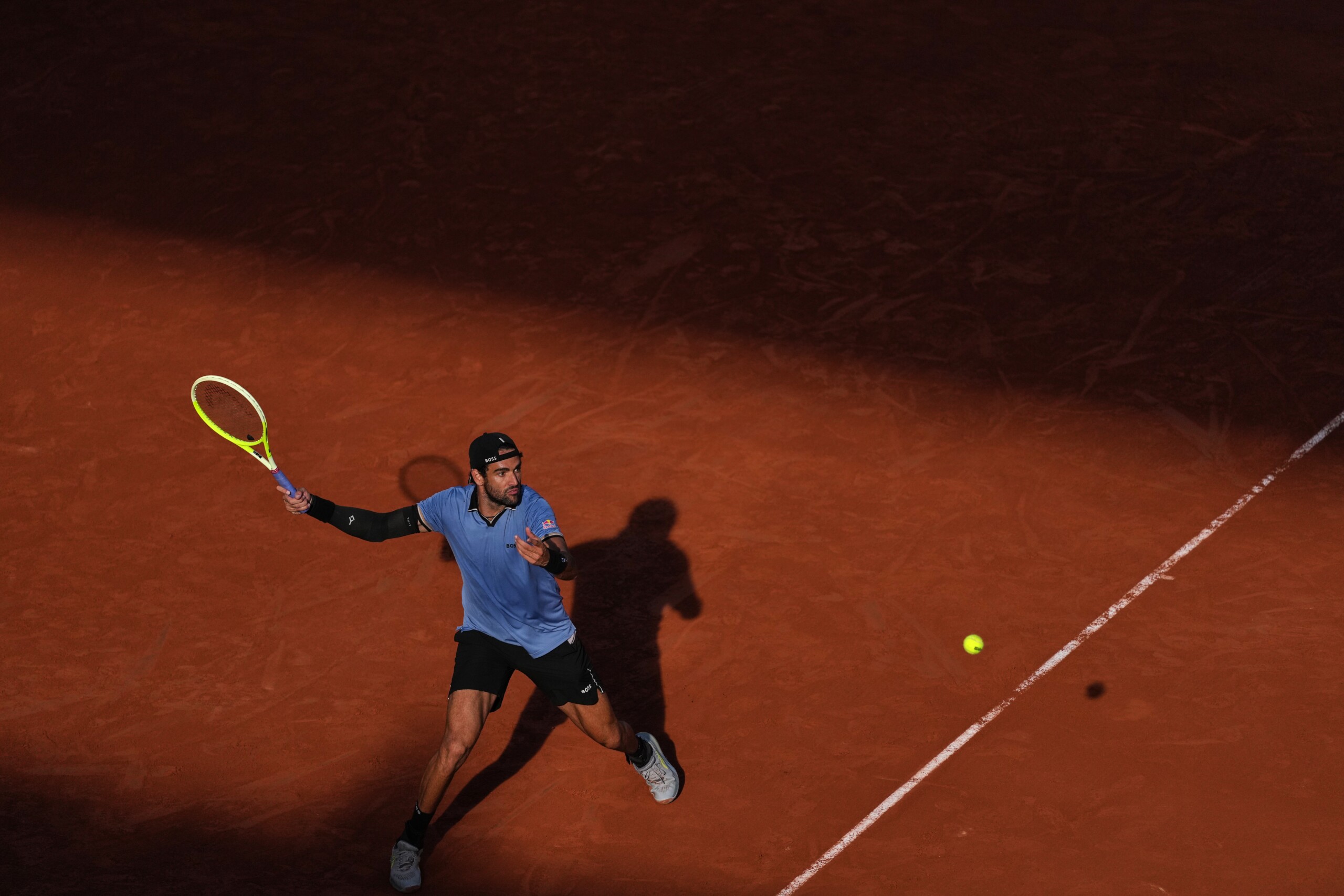 roland garros meme berrettini aux quarts cerundolo ko en 3 sets scaled