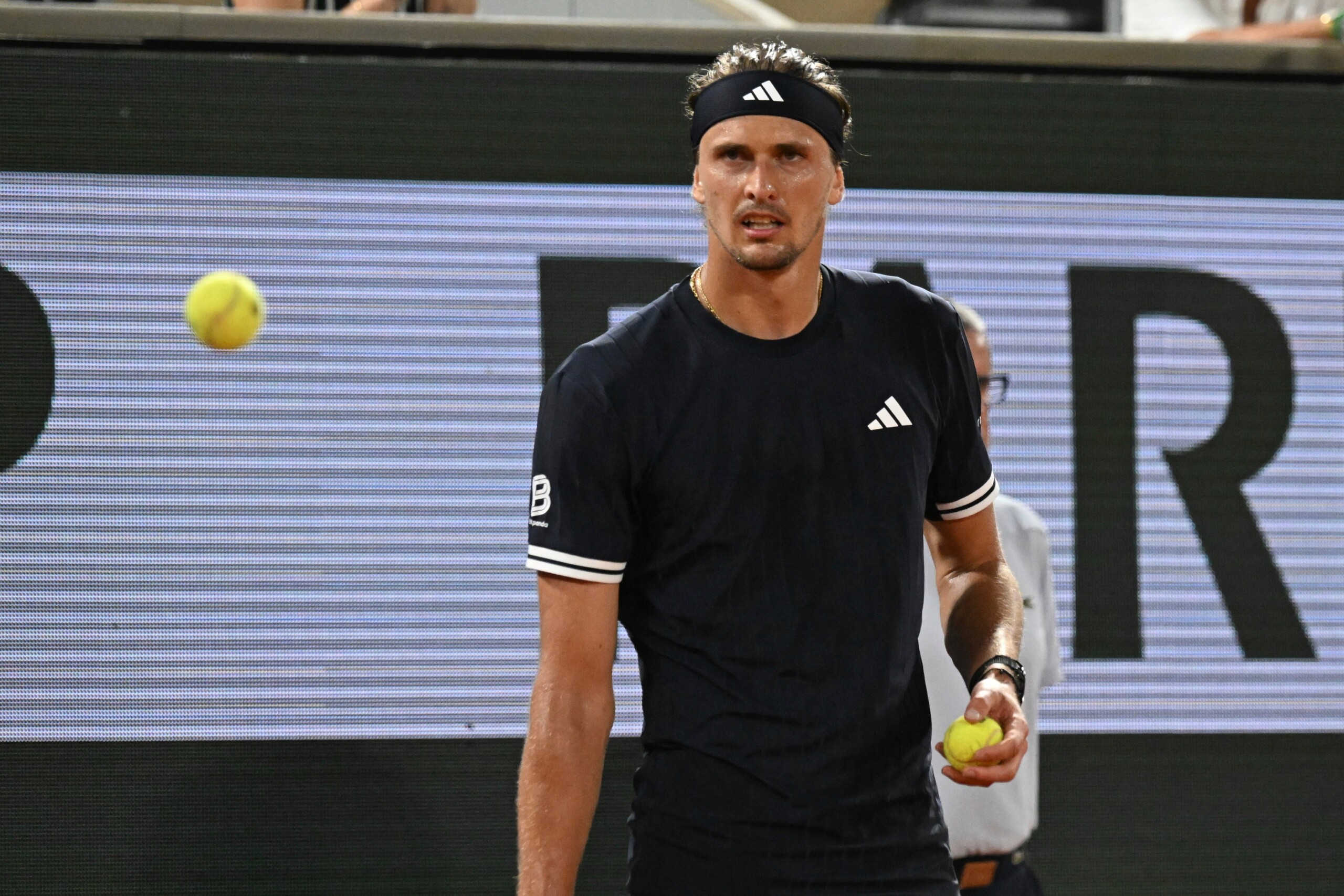 Roland-Garros : Zvere bat Jodar 3-0 et se qualifie pour les demi-finales 1 roland garros zvere bat jodar 3 0 et se qualifie pour les demi finales scaled