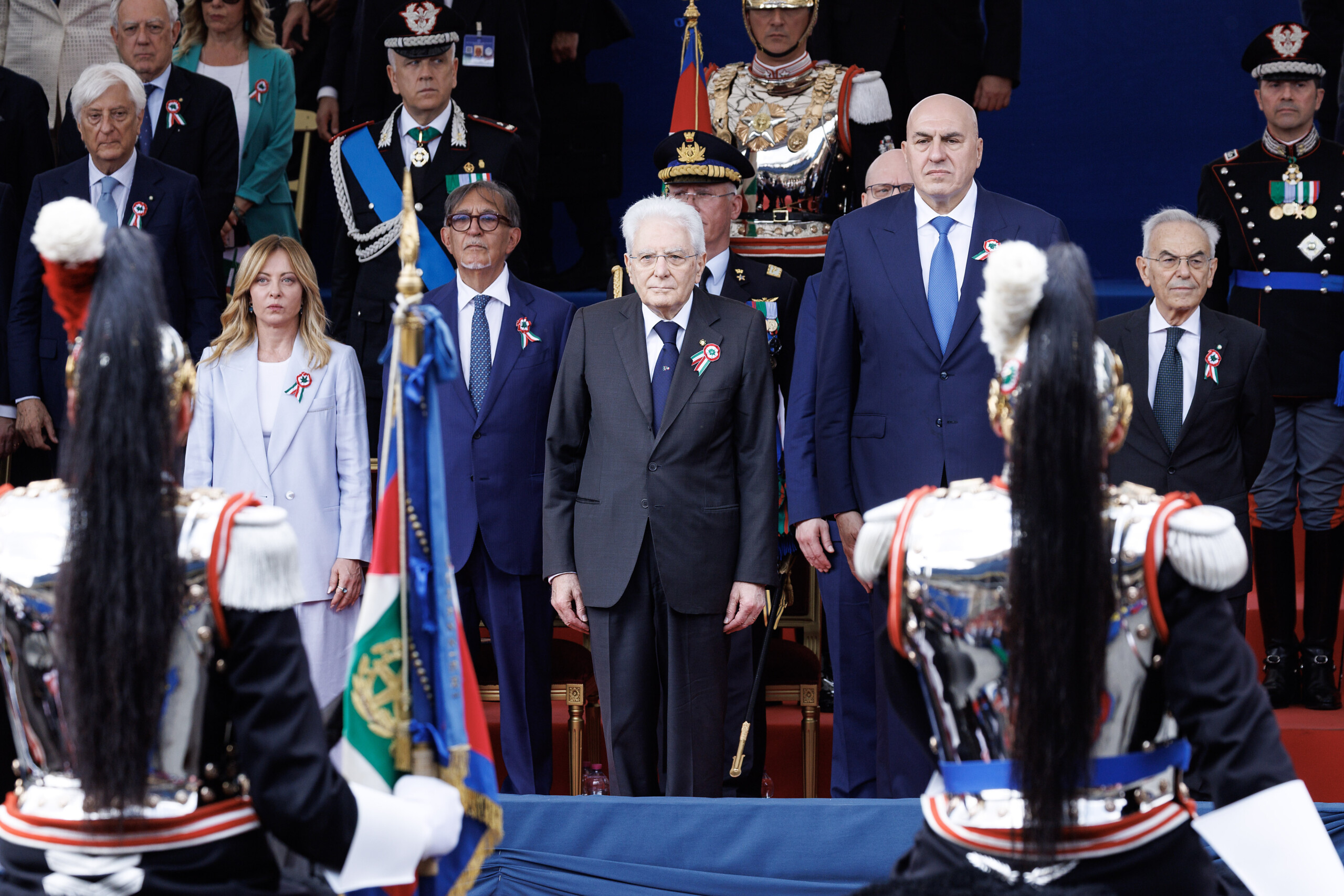 2 juin quirinal pas de distance entre mattarella et meloni mais une societe proche des institutions scaled