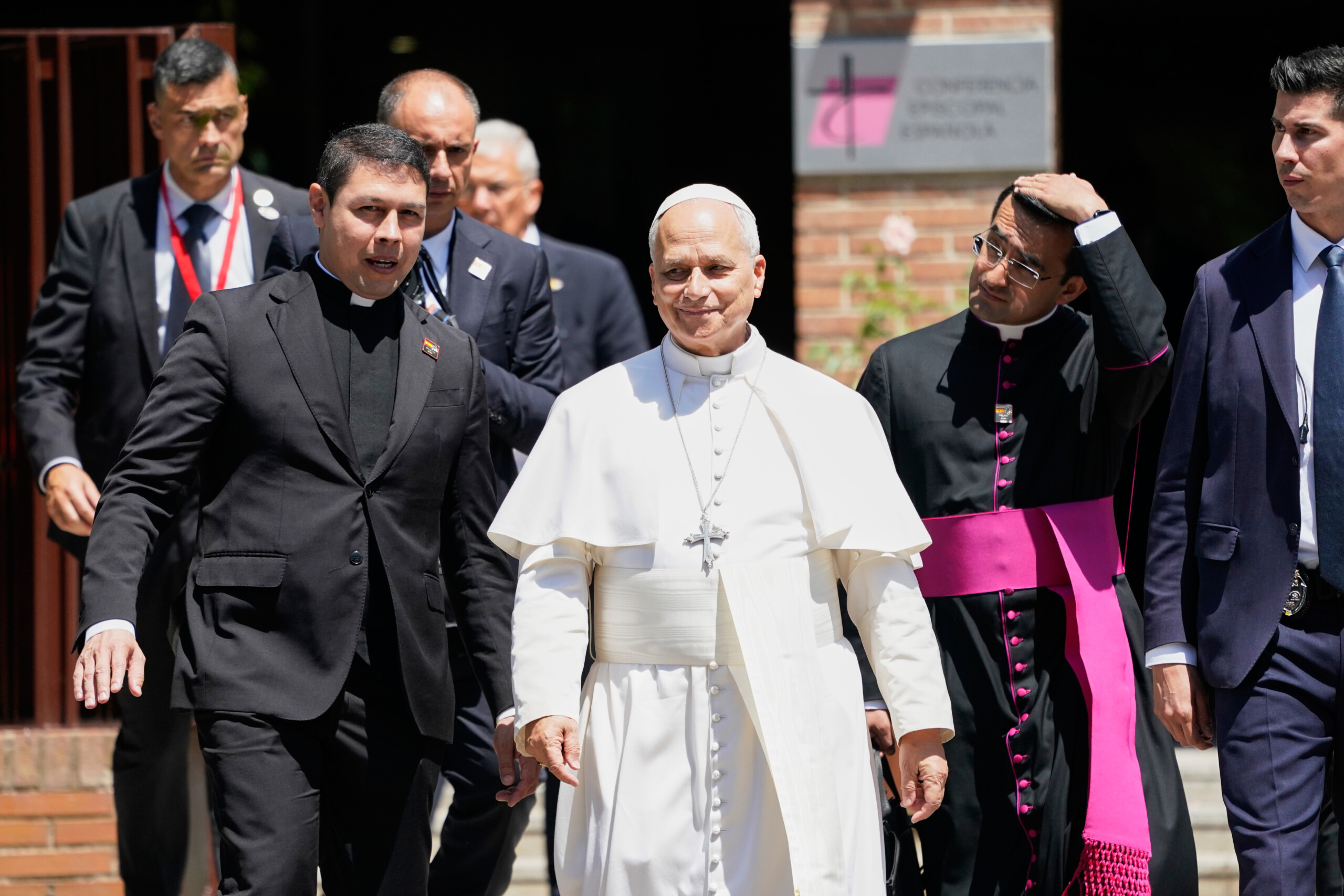 abus victimes en dehors de la nonciature apostolique de madrid pape ecoute nous scaled