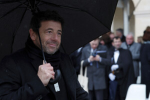 france nouvelle plainte contre patrick bruel le chanteur reste en garde a vue