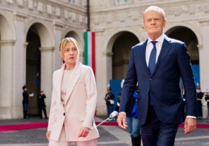 ukraine tusk jai parle avec meloni deception concernant le sommet e3