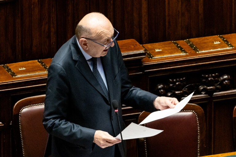 energie pichetto certains utilisent les energies renouvelables comme slogan le gouvernement les developpe