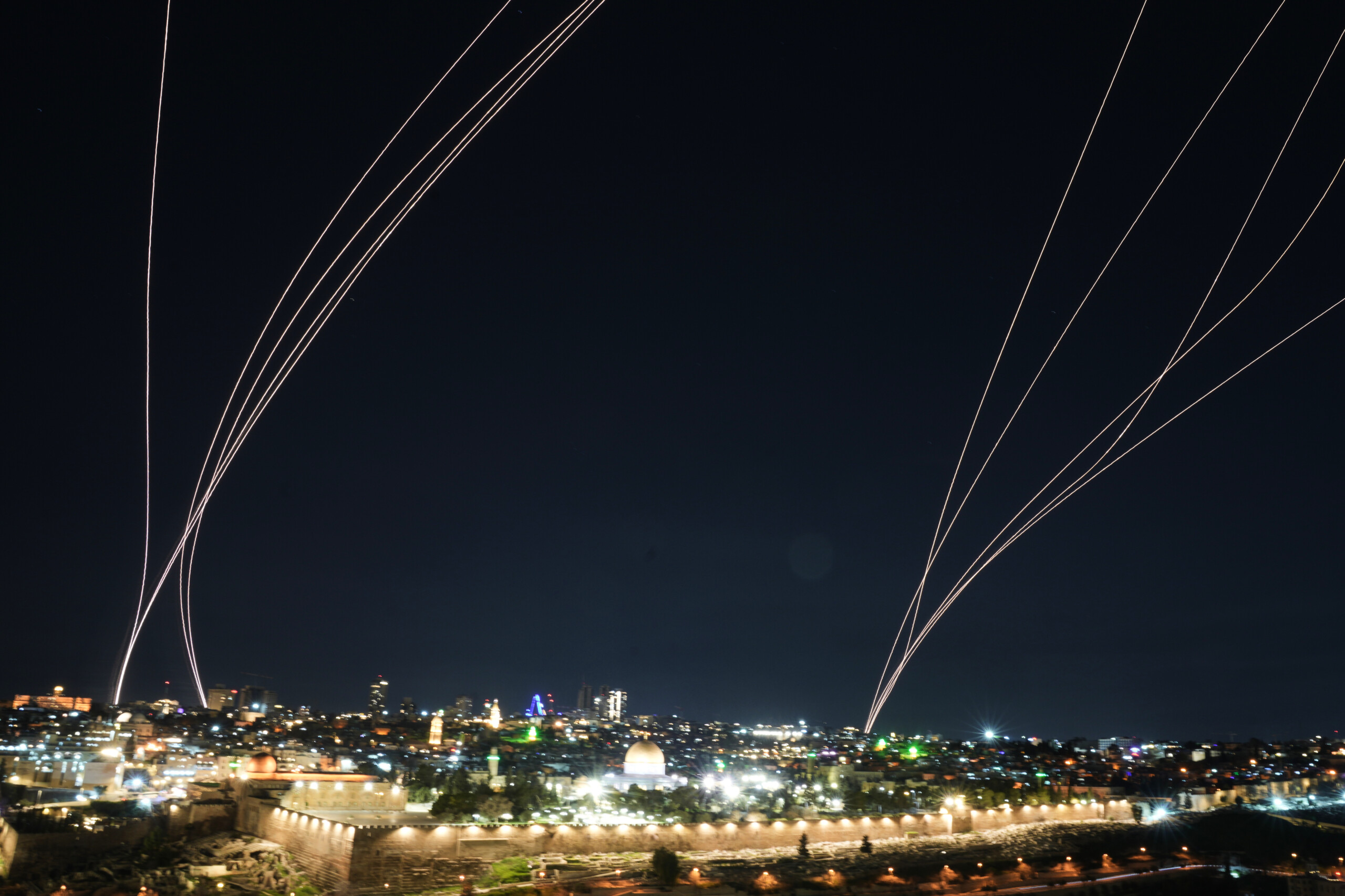 Iran : Téhéran tire des missiles contre une base en Jordanie, avec des chasseurs américains 1 iran teheran tire des missiles contre une base en jordanie avec des chasseurs americains scaled