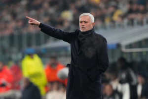 football real madrid retour officiel de mourinho sur le banc