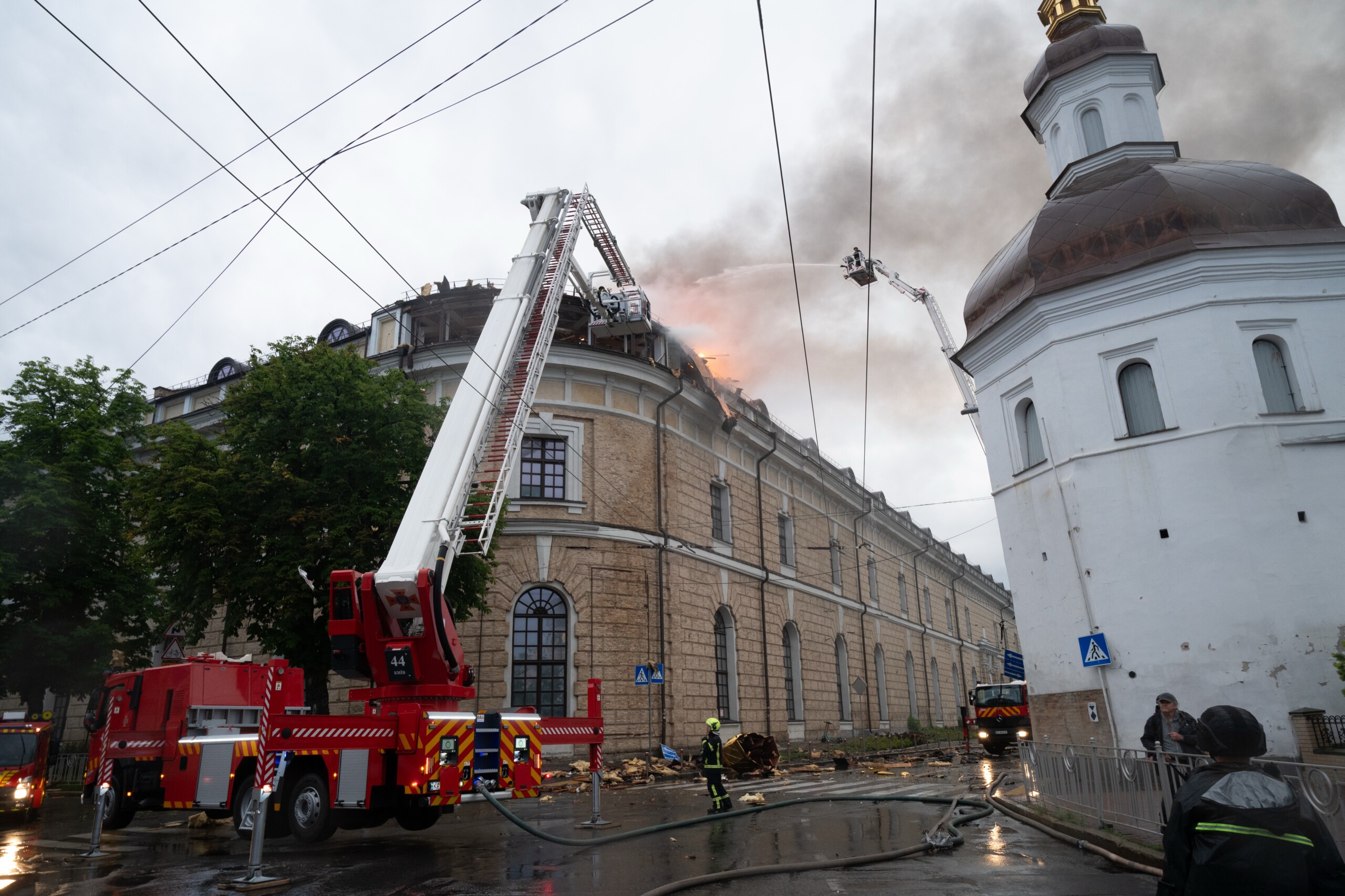 Ukraine : Moscou nie avoir mené un raid sur un monastère : « C'était un missile Patriot américain obsolète » 1 ukraine moscou nie avoir mene un raid sur un monastere cetait un missile patriot americain obsolete scaled