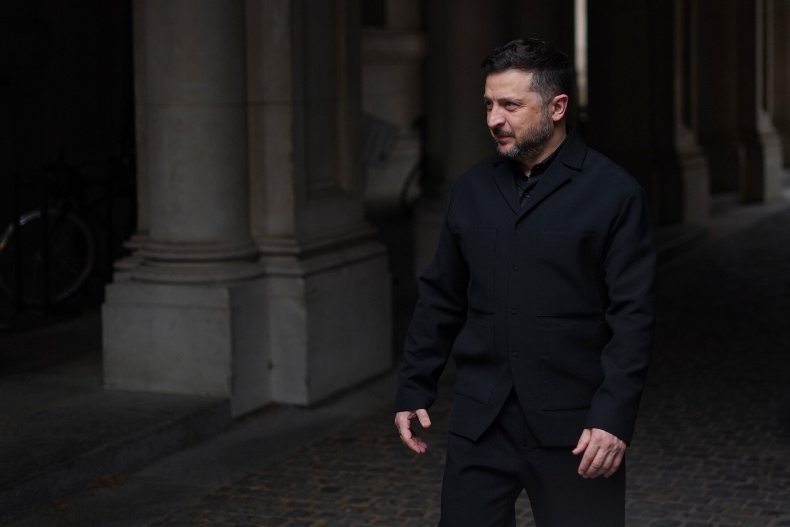 ukraine zelensky lattaque contre le monastere est un acte de barbarie scaled